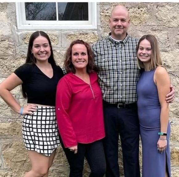 Meet your Posher, Stef - Picture 1 of 1